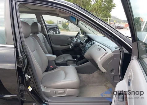 2002 Honda Accord 3.0 Ex from USA, damaged, VIN 1HGCG16532A078207